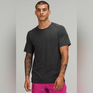 EUC Lululemon Metal Vent Tech Short Sleeve 2.0 Shirt Deep Coal / Black XXL Mens